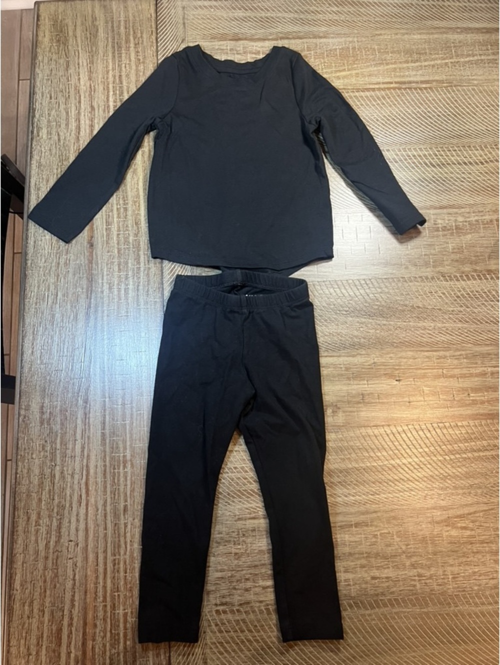 Cat & Jack Black long sleeve shirt with matching leggings - 2T